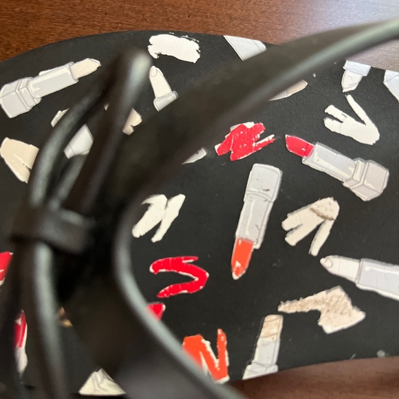 Kate Spade Black Multi Nova Lipstick Print Flip Flop Thong Sandals - Picture 14 of 15